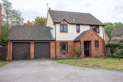 Chiltern Close, Ashurst Bridge