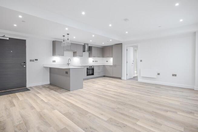 2 bed Flat to rent Image 6