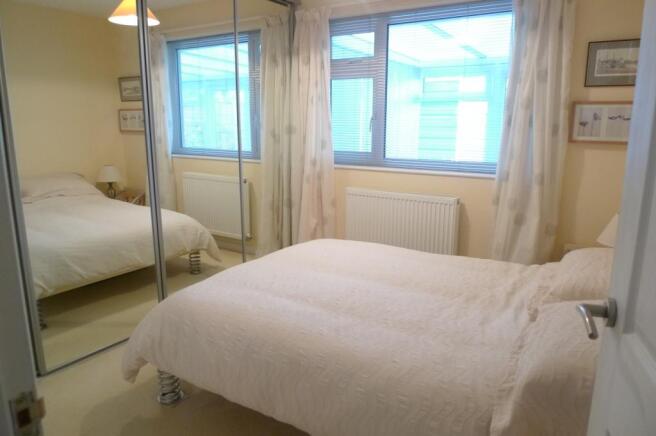 bed 1