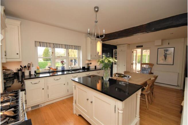 Kitchen/Breakfast