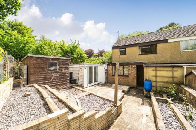 1, Mulberry Gardens, Sherborne photo 4