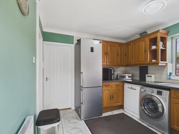 3 bed Semi-Detached for sale Image 6