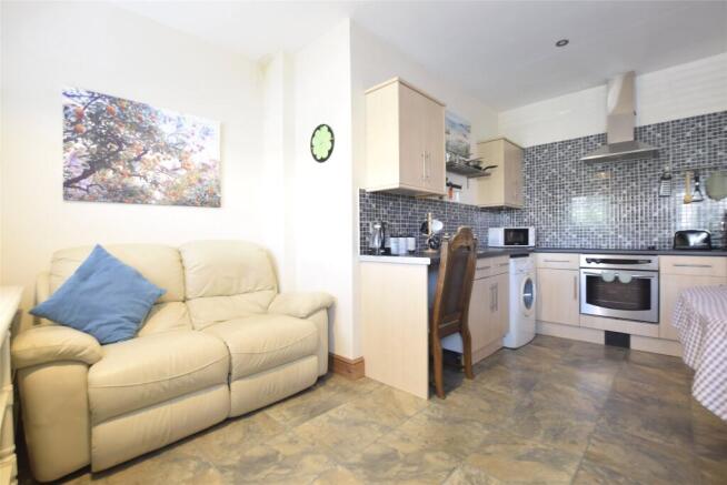 Kitchen/Dining Area