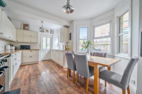 Stomp Road, Burnham, SL1