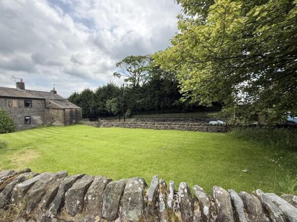 2 bed Terraced for sale Image 7