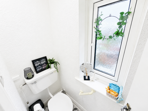 3 bed Terraced for sale Image 9