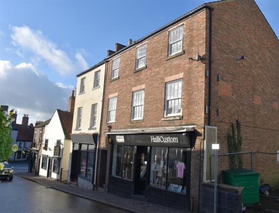 2 bed Flat to rent Image 11