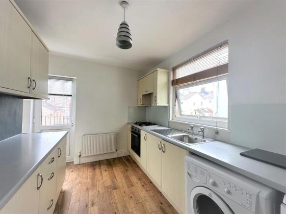 Kitchen (1)