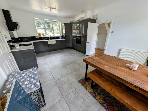 kitchen diner.jpg