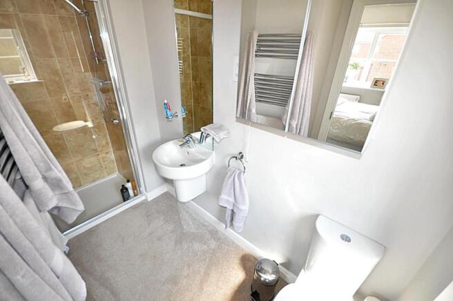 ENSUITE SHOWER ROOM