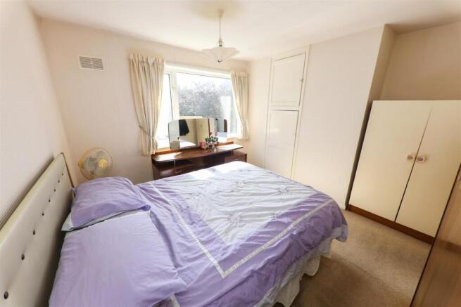3 bed Semi-Detached for sale Image 11