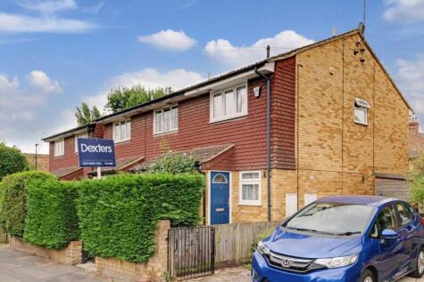 Brook Road South, Brentford