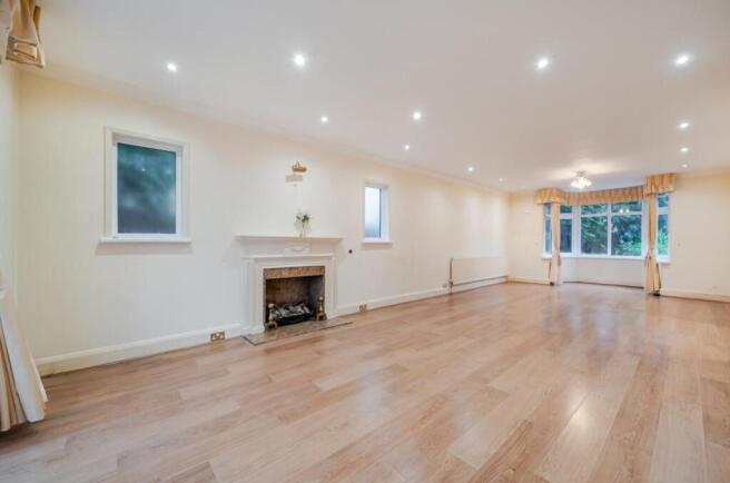 Davidson Frost-Wellings, DFW, Stanmore HIll, Recep