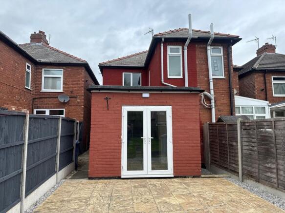 2 bed Semi-Detached for sale Image 11