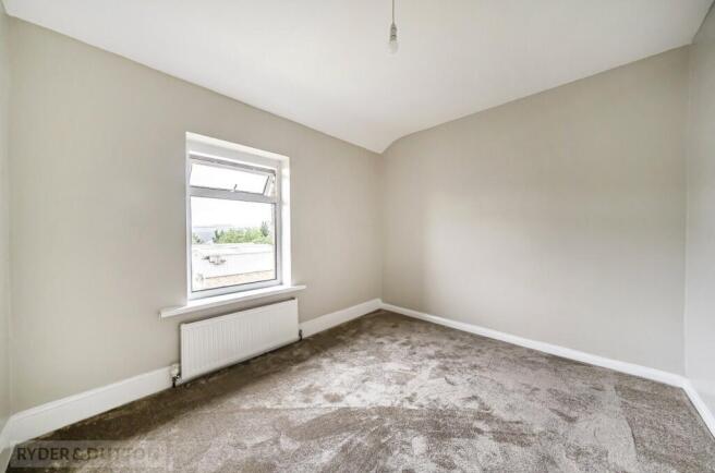3 bed Terraced for sale Image 10