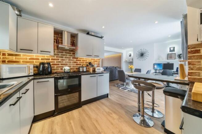 3 bedroom house for sale in Broadstairs by Guildcr
