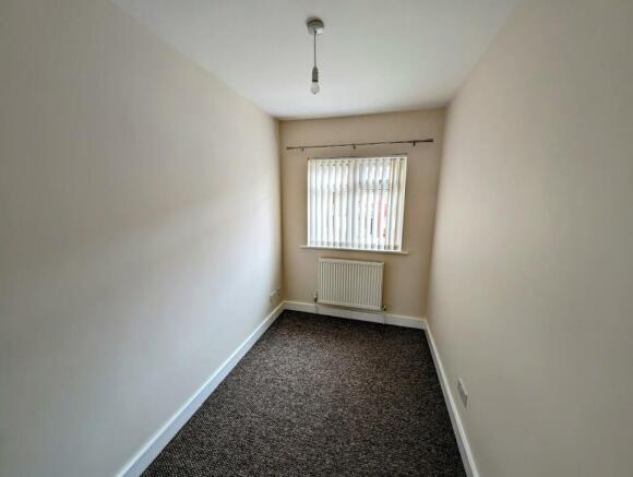 13 Moorpark Avenue Bedroom 3.jpg