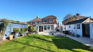15, Carleton Crest, Walton, Peterborough PE4 6HF
