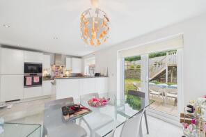 19, Vickers Way, Chester CH4 0FX