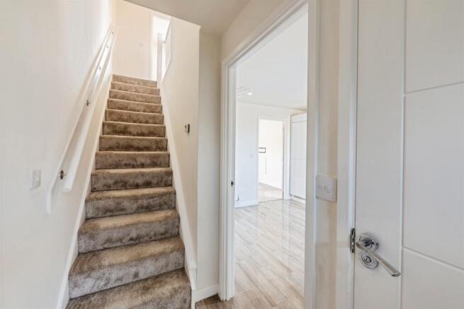 3 bed Semi-Detached for sale Image 7