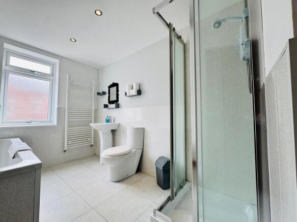 2 bed Terraced for sale Image 10