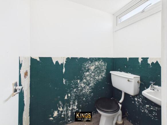 3 bed Terraced for sale Image 6