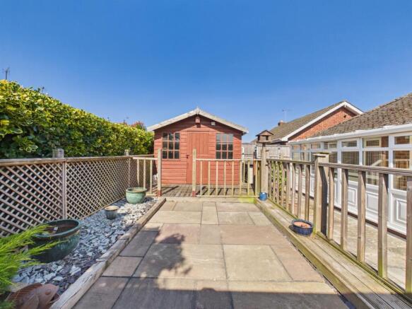 2 bed Detached Bungalow for sale Image 12