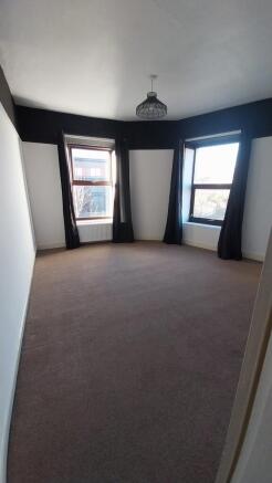 2 bed End of Terrace to rent Image 8
