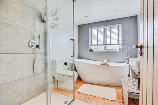 3 bed Terraced for sale Image 9