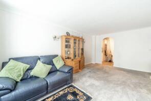 Flat 1, Homehayes House, Oakdene Close, Pinner HA5 4EJ