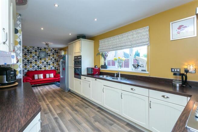 Kitchen/Family Room