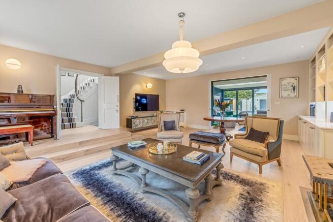 25 Trafalgar Road...
