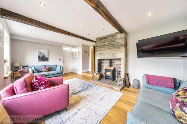 3 bed Semi-Detached for sale Image 11