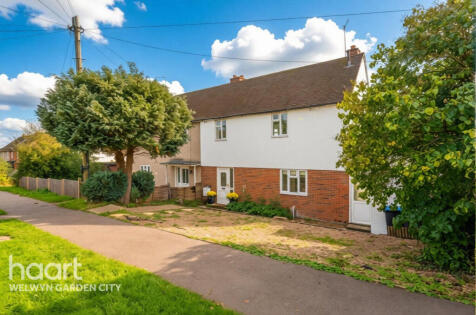 Wilga Road, Welwyn