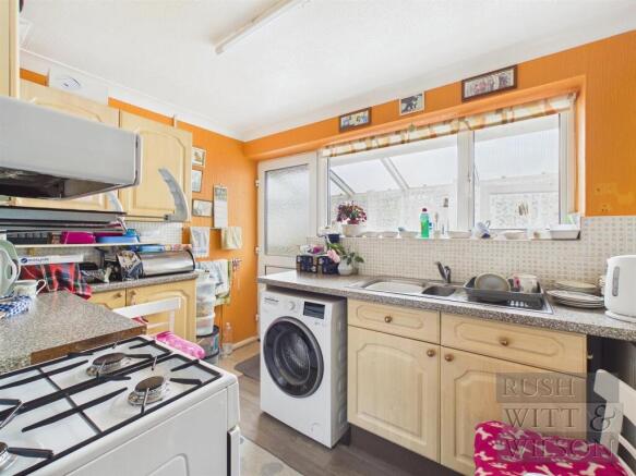 Oaklea Close, St. Leonards-On-Sea photo 4