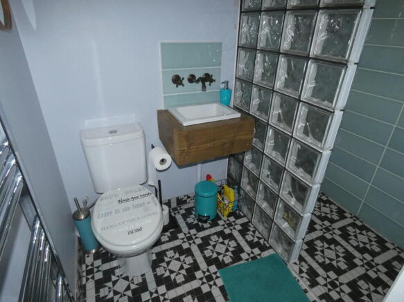 Photo 6