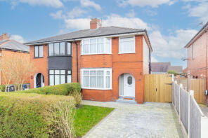 33, Newlands Avenue, Preston PR1 0QY