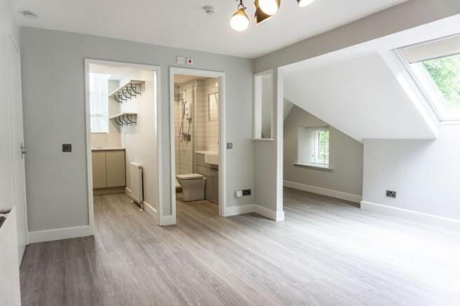 1 bed Apartment to rent Image 9