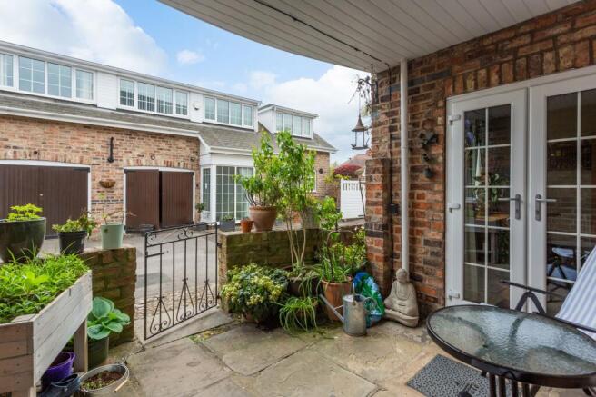 3 bed Semi-Detached for sale Image 8