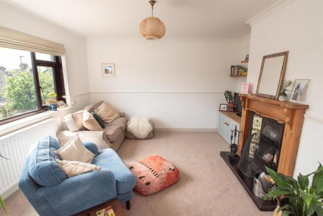 3 bed Semi-Detached for sale Image 5