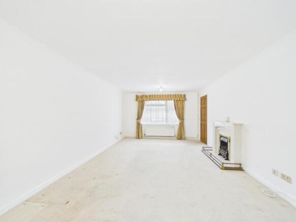 Kedleston Close, Allestree photo 4