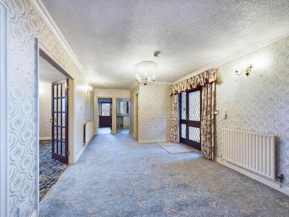 4 bed Detached to rent Image 10