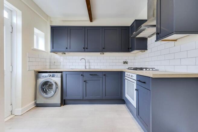 2 bed Semi-Detached for sale Image 6