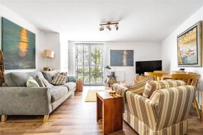 13, Armistice Gardens, Centenary Way, Penzance TR18 2FX