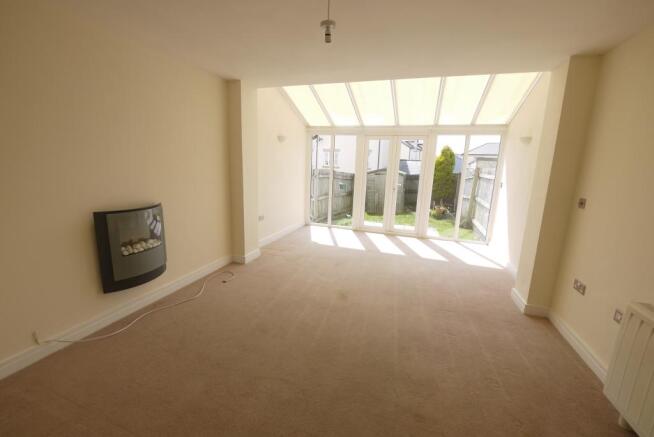 Sitting/Dining Room