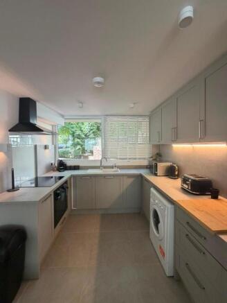 NEW KITCHEN 1.jpg