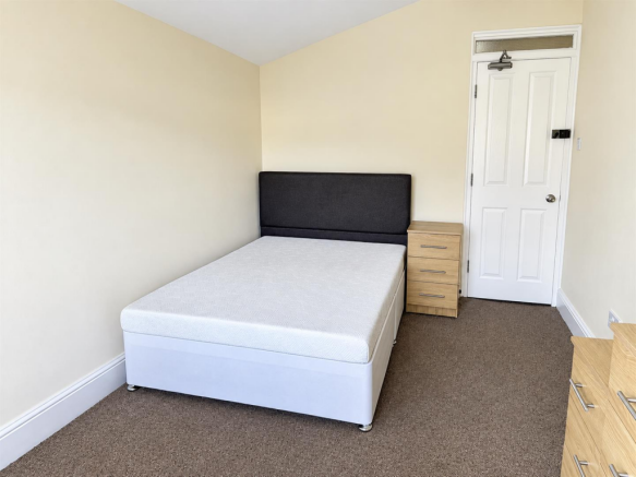BEDROOM.png