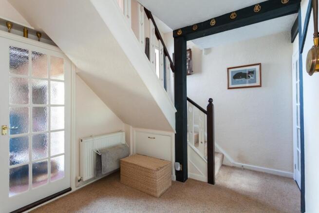 4 lynton rd 06 - 800