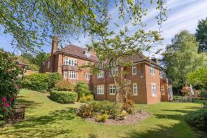 Flat 7, Woodend House, Wood End Drive, Birmingham B45 8JU