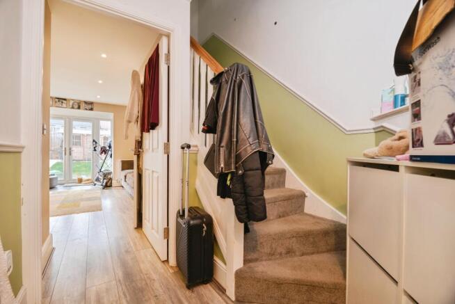 4 bed Semi-Detached for sale Image 5